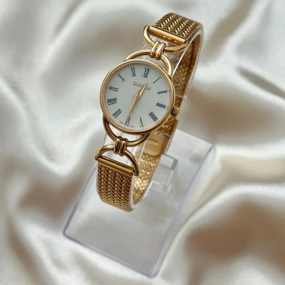 AUTHENTIC VINTAGE GUCCI GOLD WATCH - Picture 3 of 7